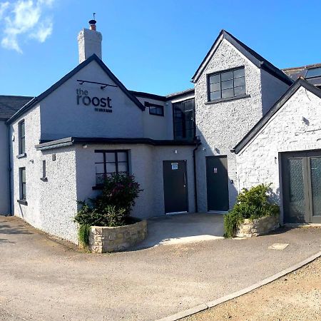 The Roost On Rock Road Hotel Barry Exterior photo